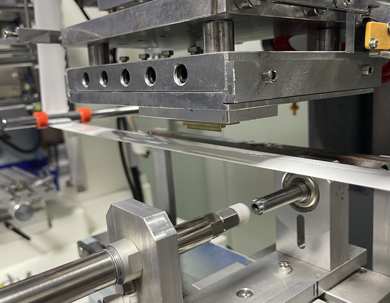 Машина для горячего тиснения продана в Индию