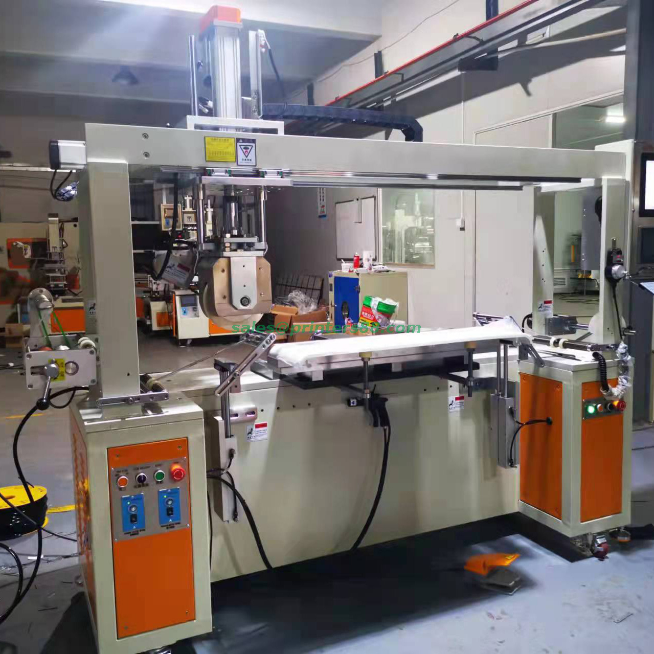 Машина для горячего тиснения крышки кондиционера (HX-20100Y)