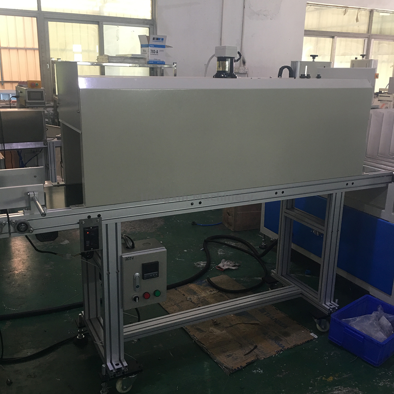 Автоматический шелкотрафаретный принтер для батарейного отсека