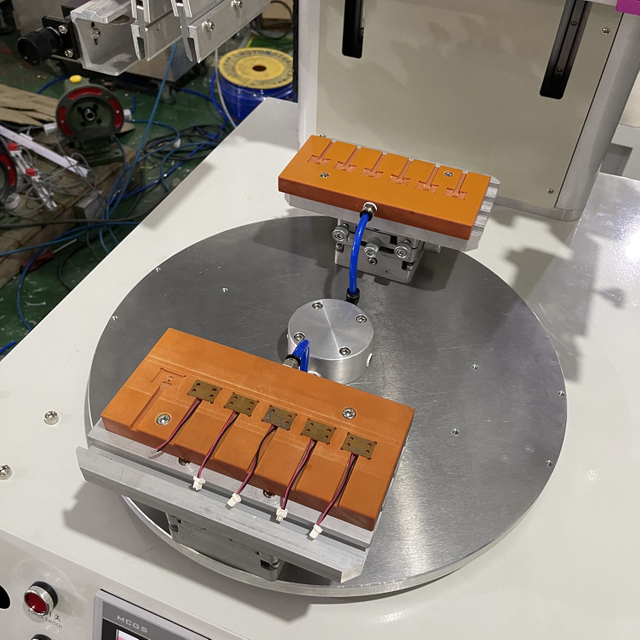 Ротационная планшетная машина для трафаретной печати (HX-500R/2)